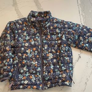 Like new Patagonia girls down sweater jacket
